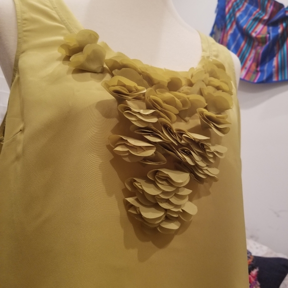 Yellow blouse - Picture 2 of 8